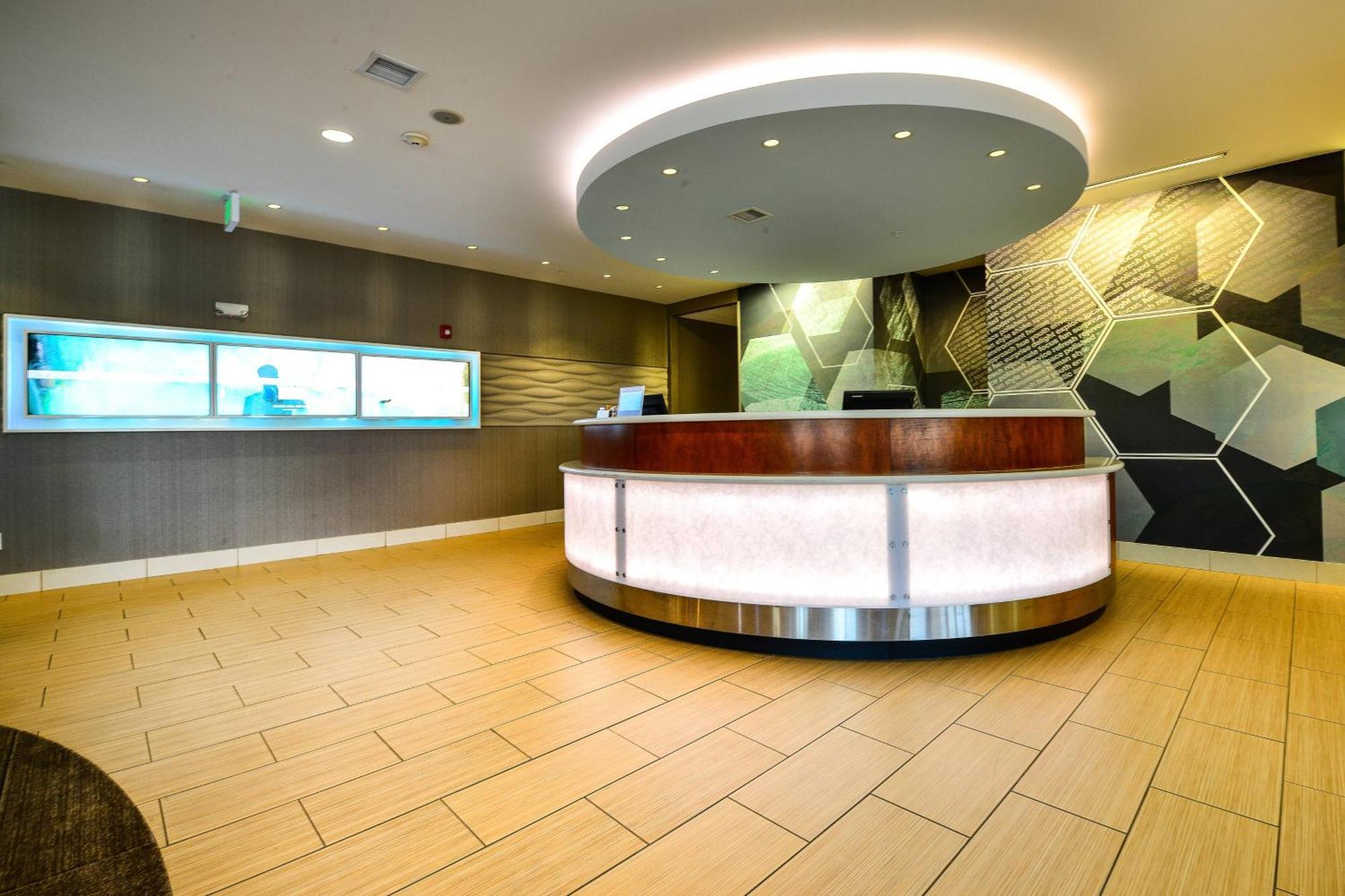 Springhill Suites By Marriott Grand Forks Exterior foto