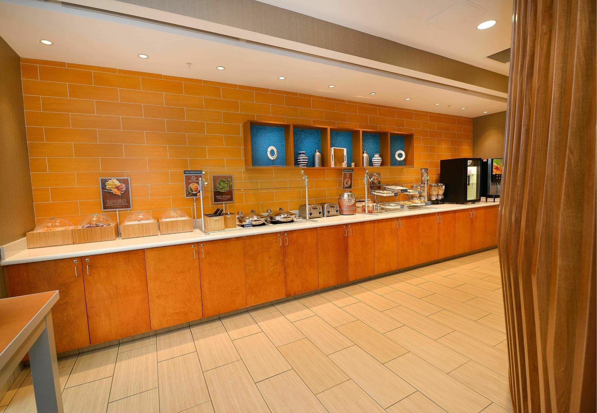 Springhill Suites By Marriott Grand Forks Exterior foto